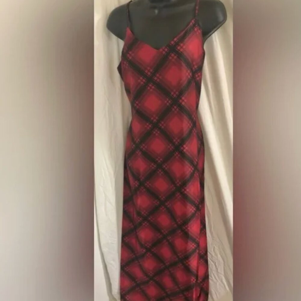 Rachel Zoe red black Buffalo plaid style v-neck satin effect slip dress size  M